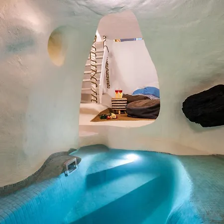 Mystagoge Retreat With Subterranean Pool/jacuzzi *