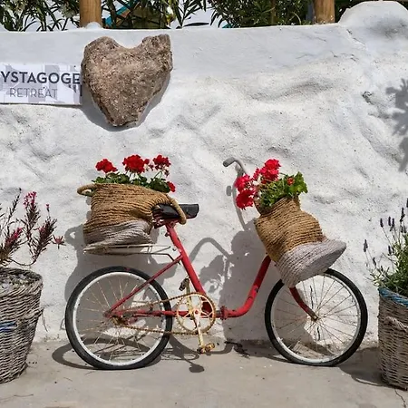 Villa Mystagoge Retreat With Subterranean Pool/jacuzzi Vóthon