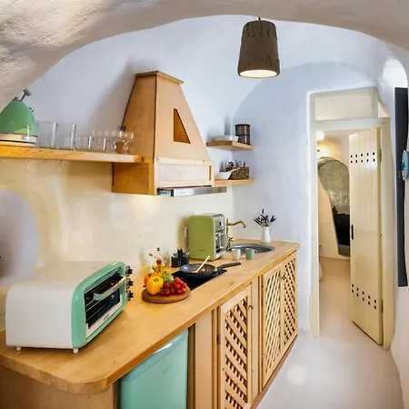 Mystagoge Retreat With Subterranean Pool/jacuzzi Villa *